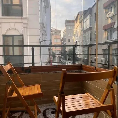 Apartamento Zeytinburnu Merkez 2+1 *